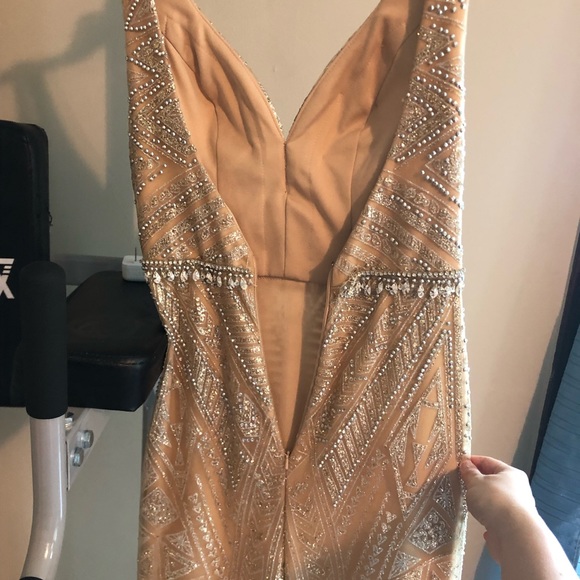 SELLING MY PROM DRESS! - Picture 4 of 5